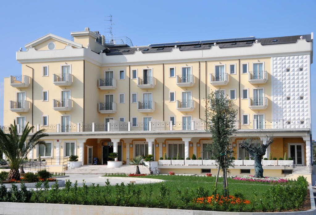Sant'Egidio alla Vibrata Hotel Concorde מראה חיצוני תמונה